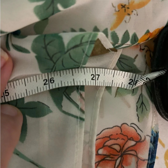 Max Studio Womens Sleeveless Top Birds Butterfly Floral Keyhole neck size small - Picture 10 of 10